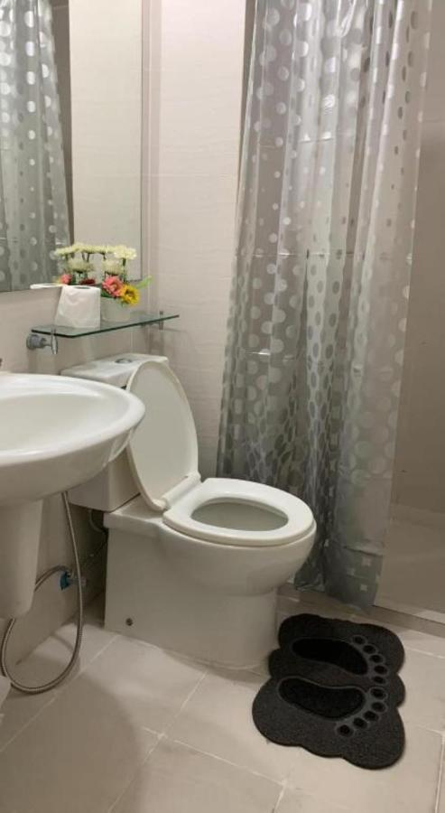 Azure Urban Resort A3 Near Airport Mall With Balcony Wavepool Manille Extérieur photo