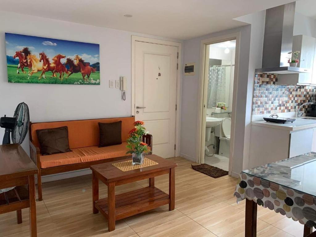 Azure Urban Resort A3 Near Airport Mall With Balcony Wavepool Manille Extérieur photo